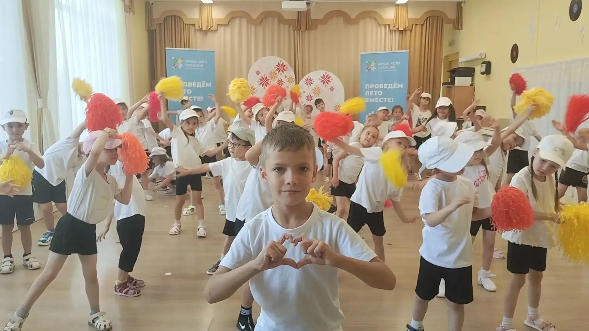 В преддверии  Дня города Чебоксары в #доу166чебоксары прошёл яркий танцевальный флешмоб...