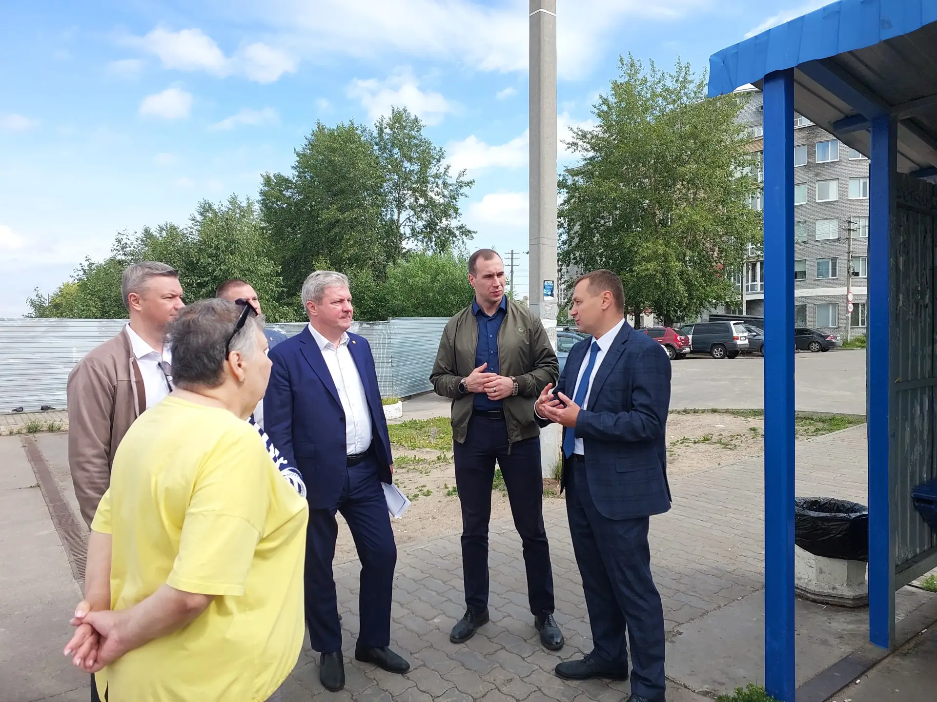 Готовим к благоустройству участок набережной Георгия Седова у здания Северного УГМС - о...