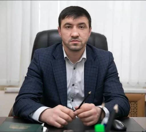 ❗️Гайдарбек Гайдарбеков покинул должность замминистра спорта Дагестана по собственному желанию

Соот