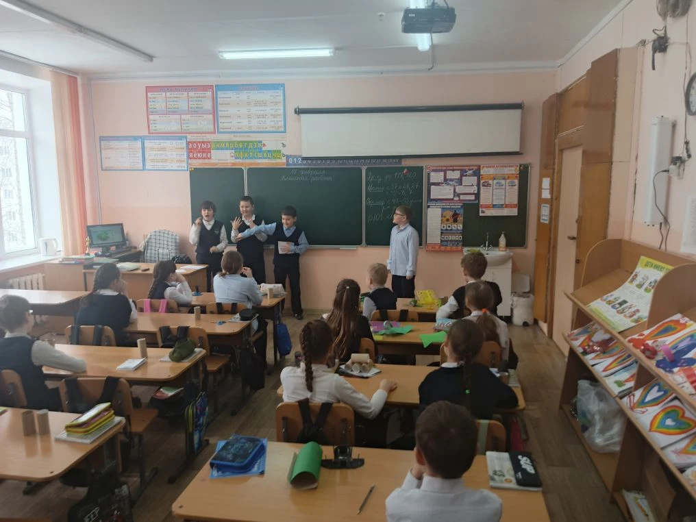 21 февраля - международный день родного языка!  ‎ ‎Теперь об этой дате знают ученики 4г класса. Ребя