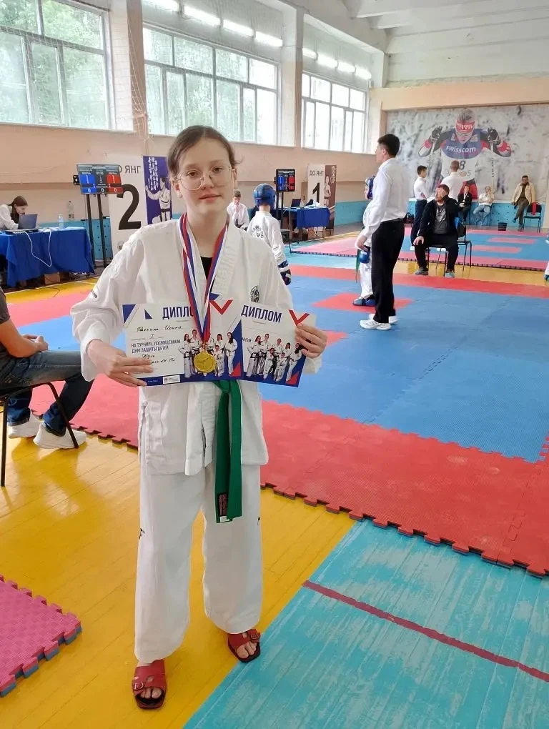 🎉Поздравляем Панкину Ирину, ученицу 8В класса, с блестящими результатами на турнире, посвящённом Дн