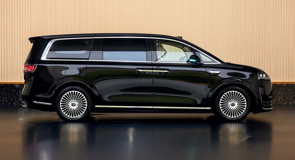 Chery и Huawei представили роскошный минивэн   Luxeed V9 получил автопилот Huawei с лидаром, пневмоп