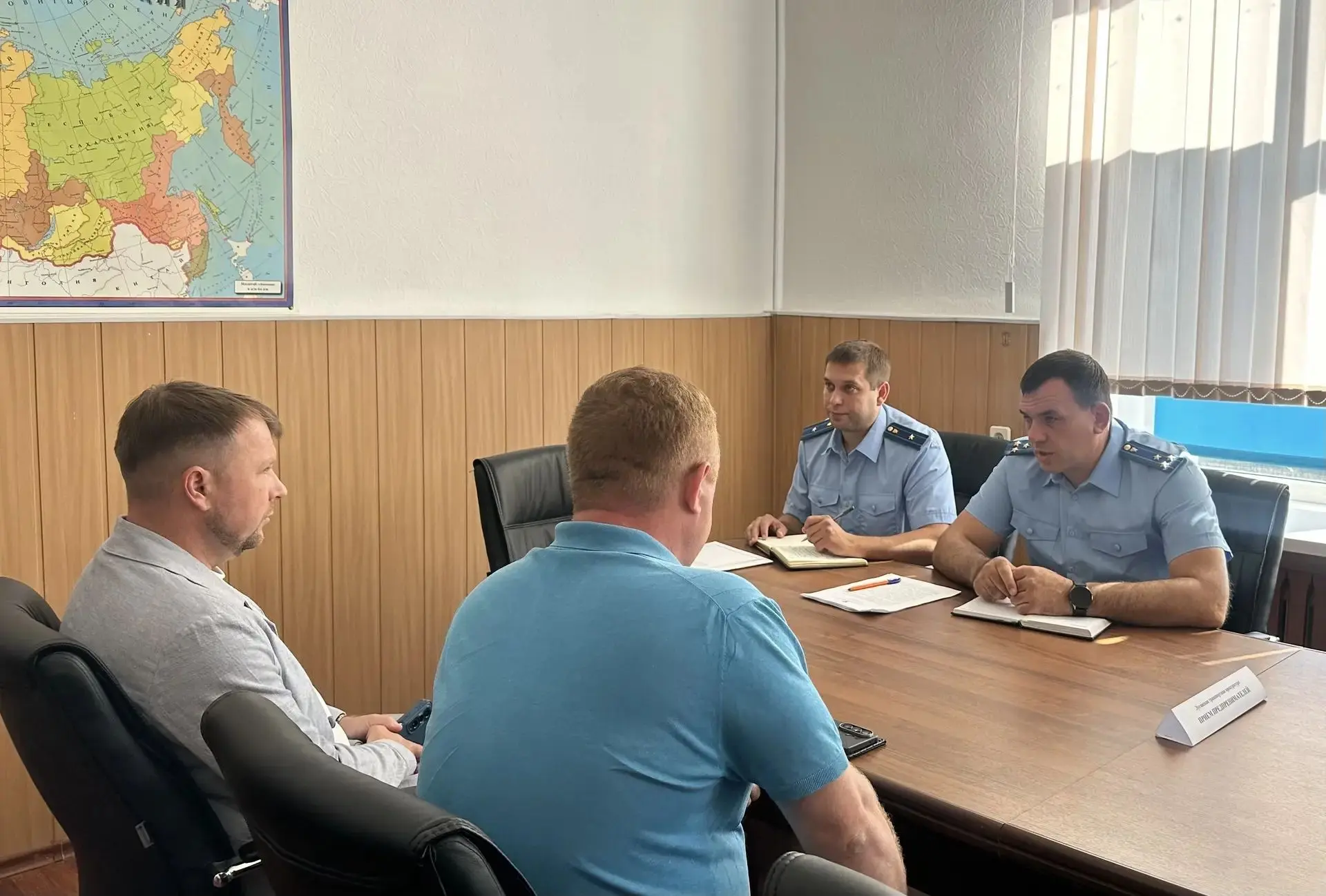 Луганским транспортным прокурором проведен прием предпринимателей
