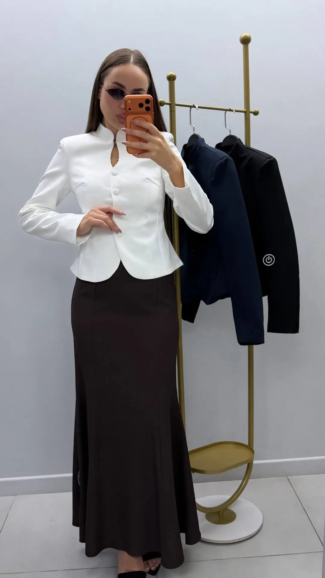 [пиджак]
.-2299₽ | s.m

colors: 3

[юбка]
.-1399₽ | 42-46

colors: 3

[очки]
.-299₽❗️