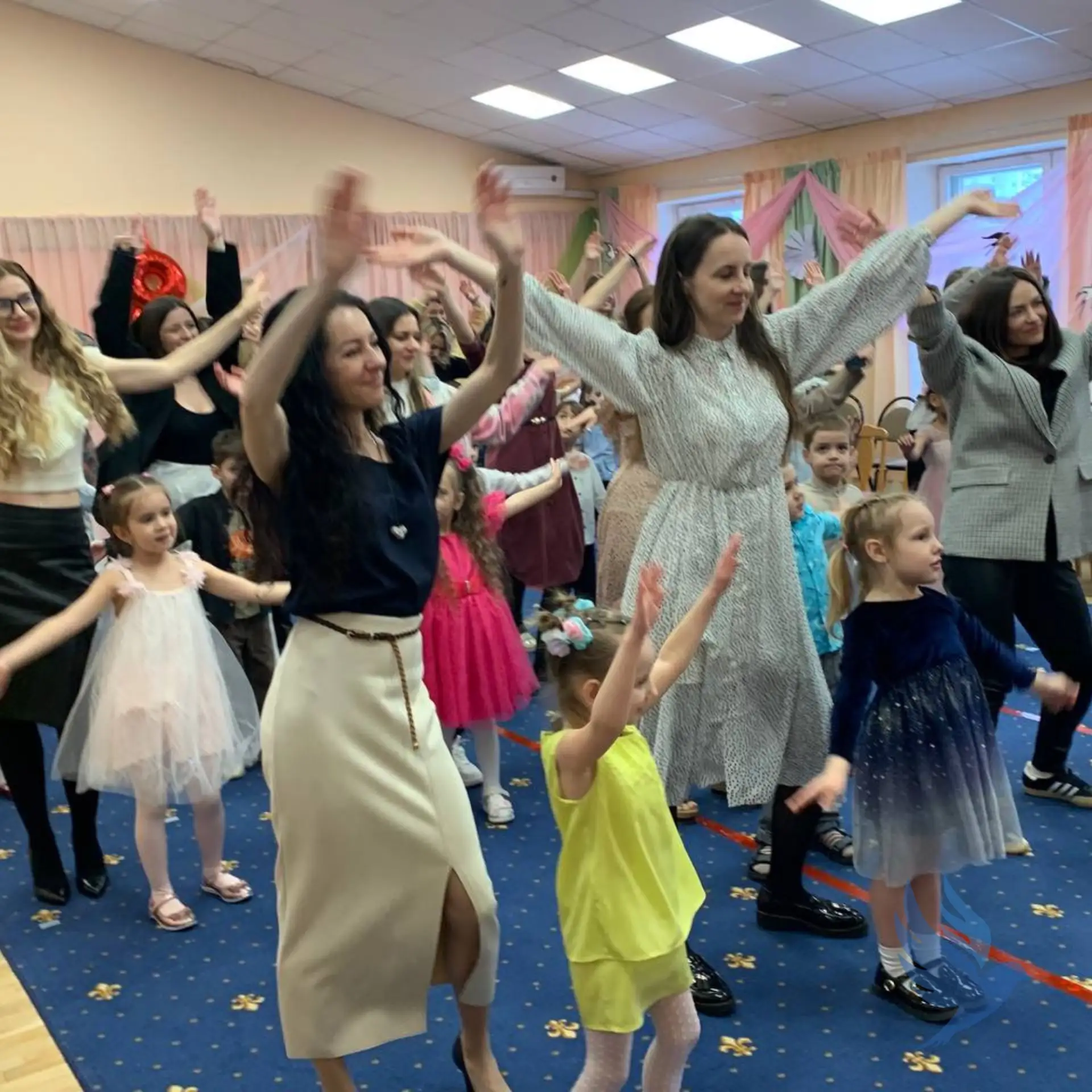 🌸 Весна в сердце, любовь в душе!  ​Сегодня наш детский сад превратился в настоящую сказку, где царил