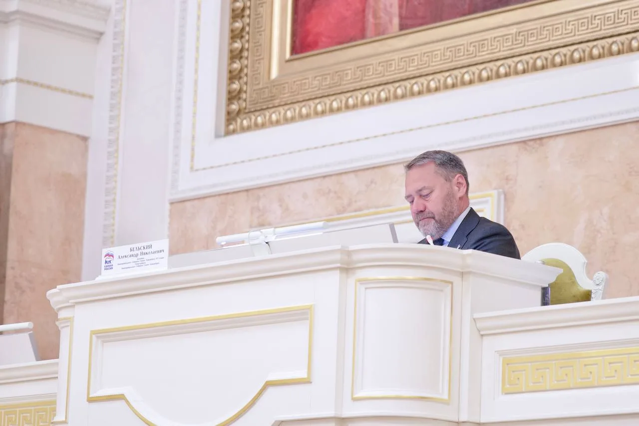 Спикер петербургского парламента Бельский допустил отмену госпошлины за брак
 
Председатель Законода