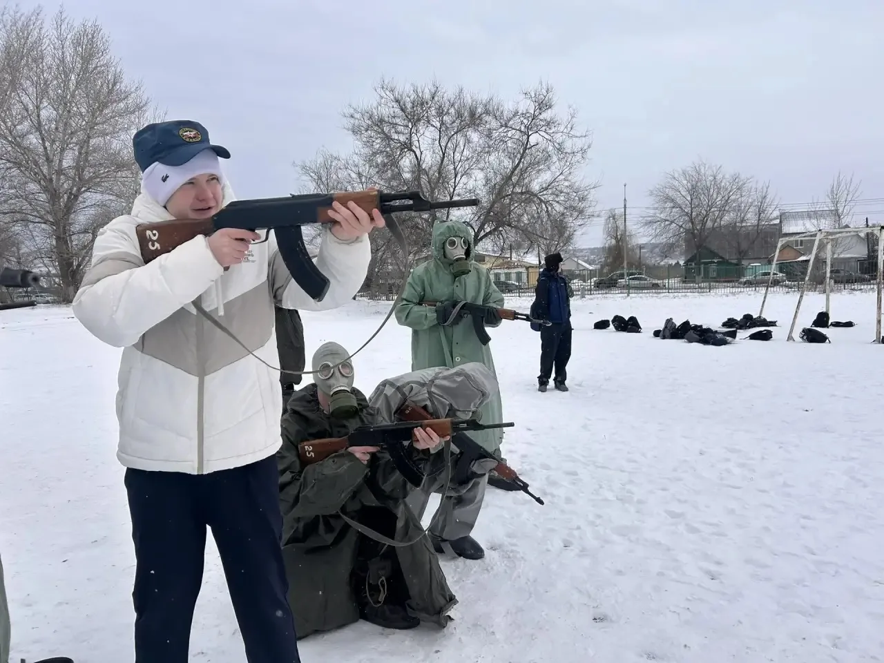 🌟 В рамках празднования победы под Сталинградом в нашей школе прошел военно-спортивный марш-бросок, 