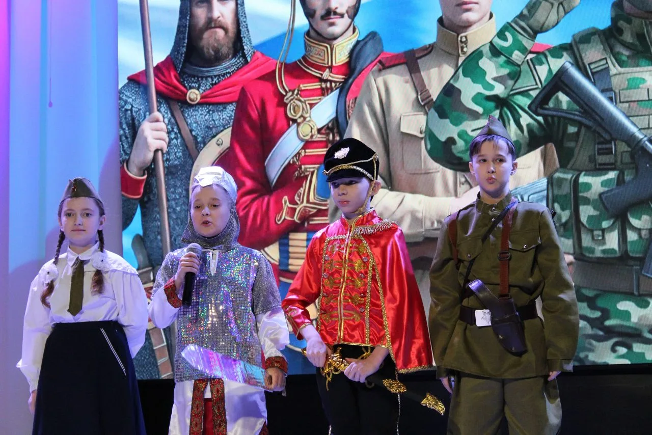 Есть такая профессия - Родину защищать!    🇷🇺 В преддверии Дня защитника Отечества в нашей школе про