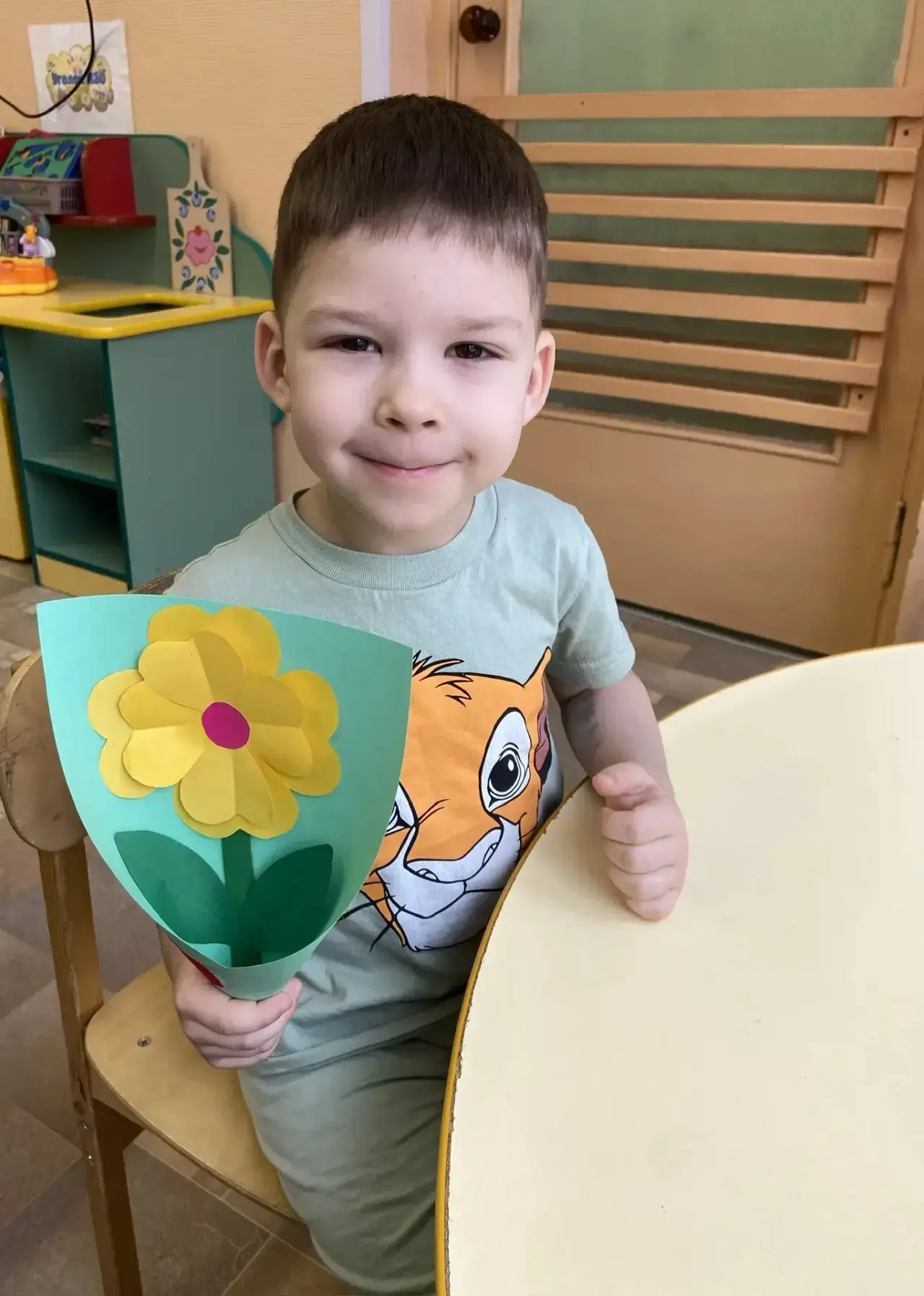 Цветы для мам  🌷🌷🌷Дорогие мамы! В преддверии 8 Марта ребята из группы 1 с любовью подготовили для ва