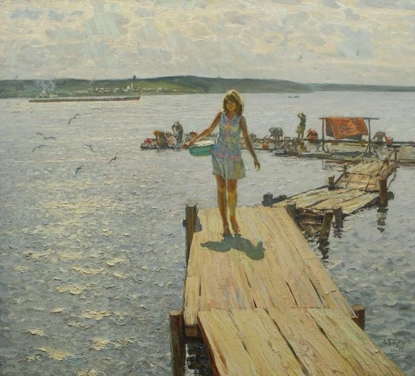 Запах малой родины. 
 
У малой родины 
Болотный пряный дух. 
Вода речная 
Пахнет донной тиной. 
Там 