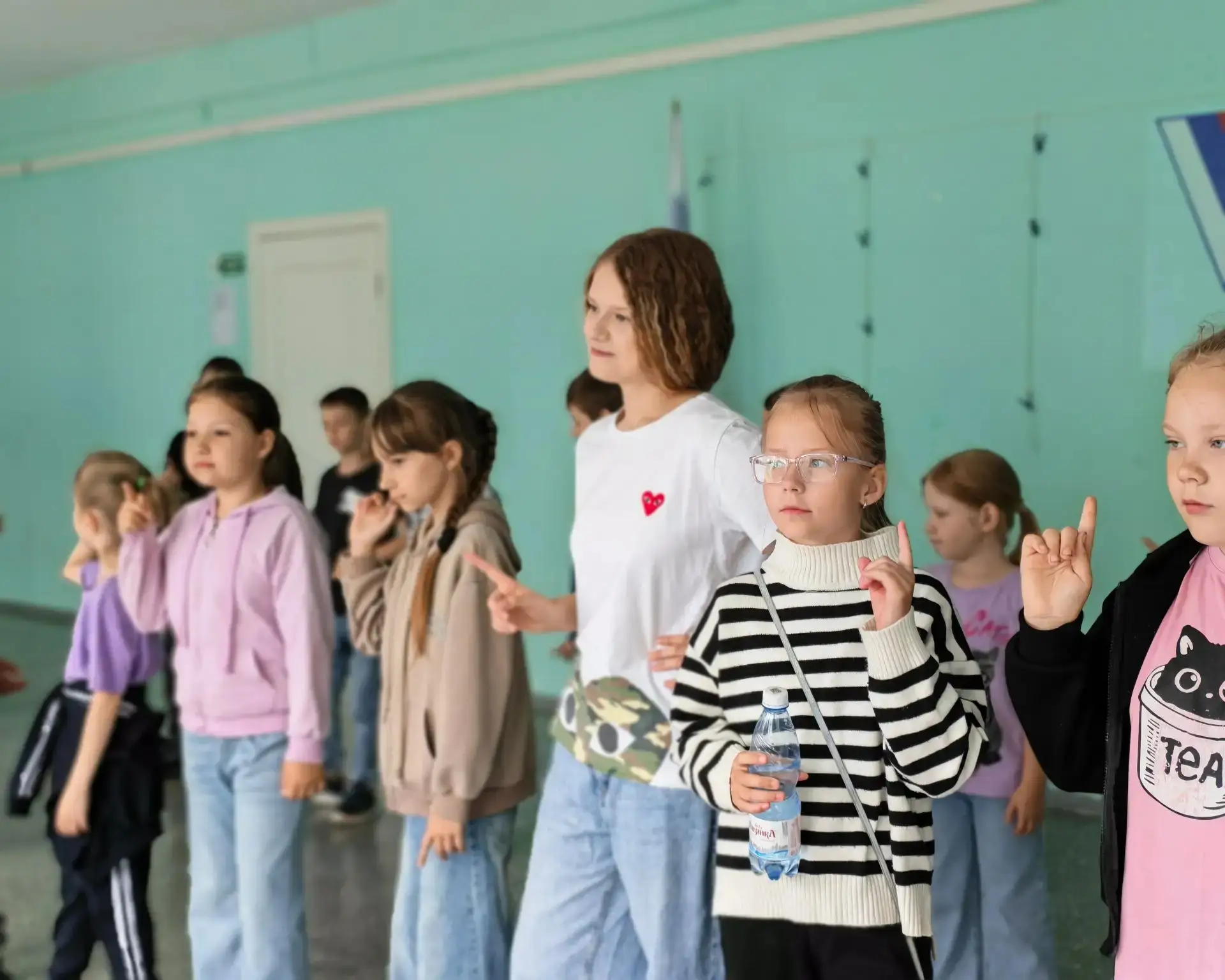 🏆 15-й день в «Солнышке»: День спорта и рекордов!

Утро началось с традиционной линейки и поднятия 