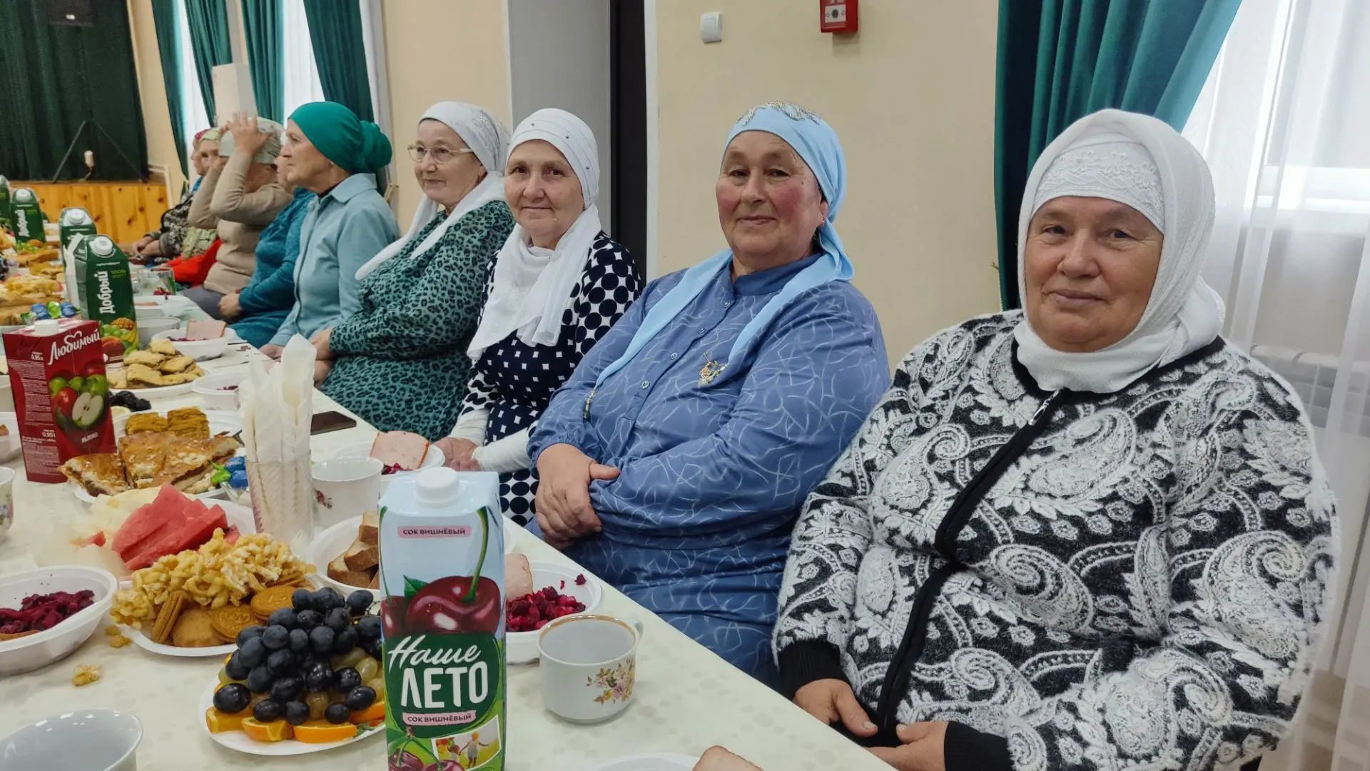 Өлкәннәр көне уңаеннан районыбыз авылларында бәйрәм чаралары гөрли. Баландыш җирлегендә...