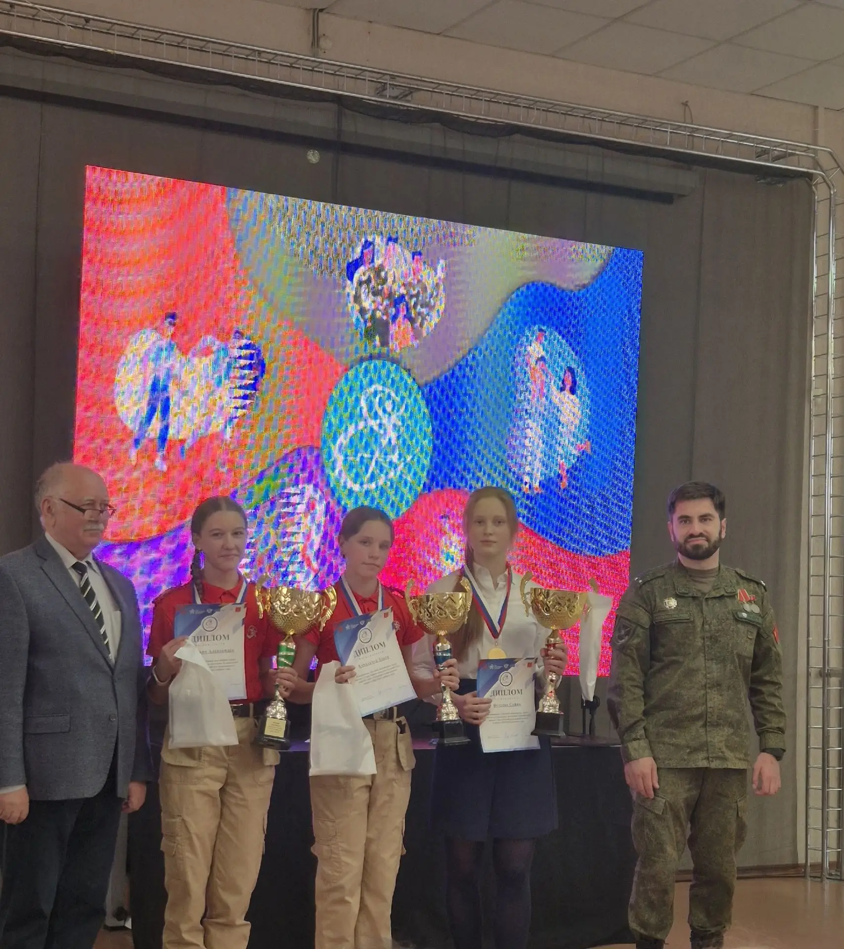 Ежегодно в майские дни подводятся  итоги Спартакиады допризывной молодёжи Пушкинского района Санкт-П