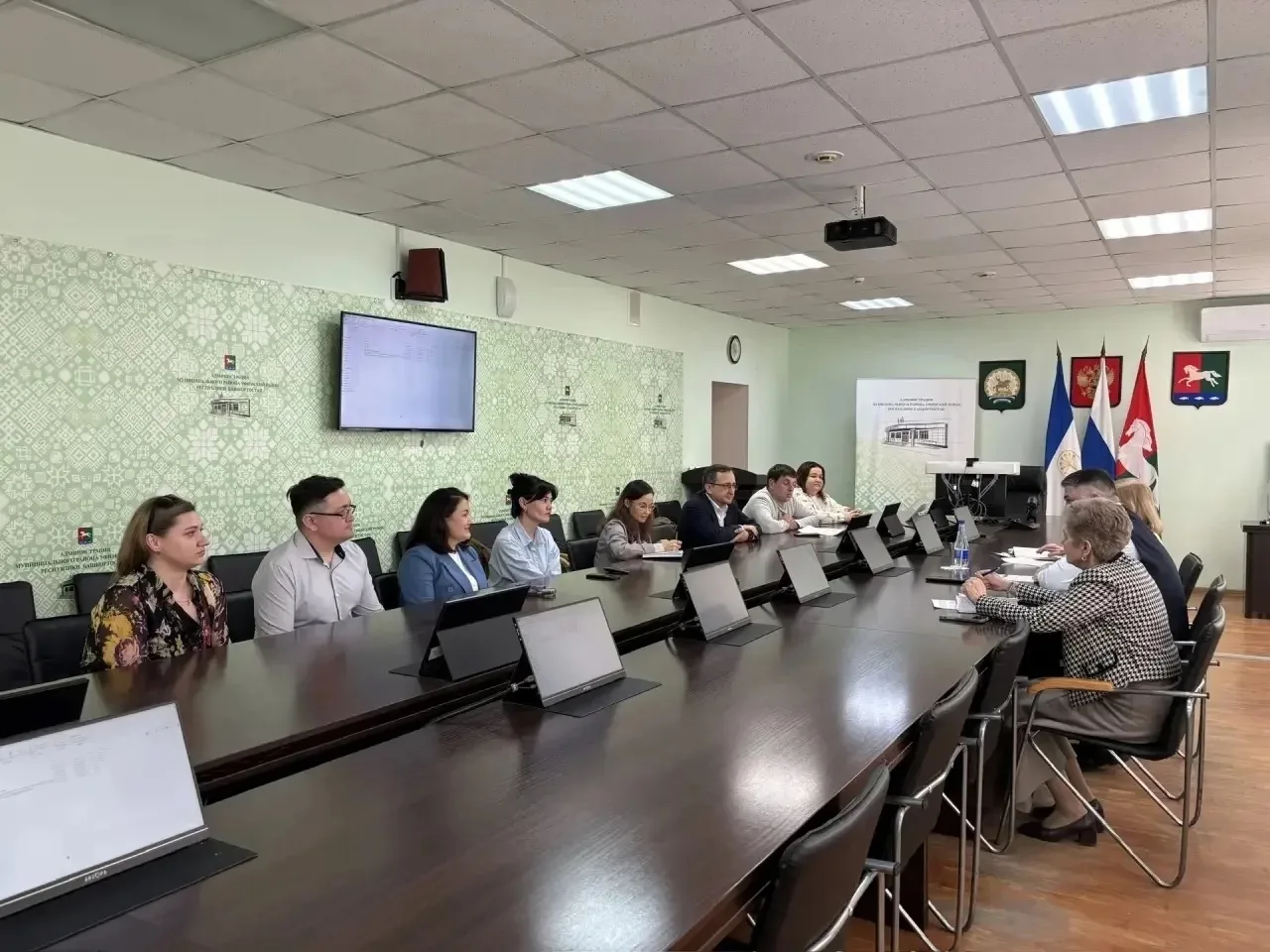 Сегодня прошла встреча учителей с главой Уфимского района.  🎓Нашу школу на встрече представлял учите