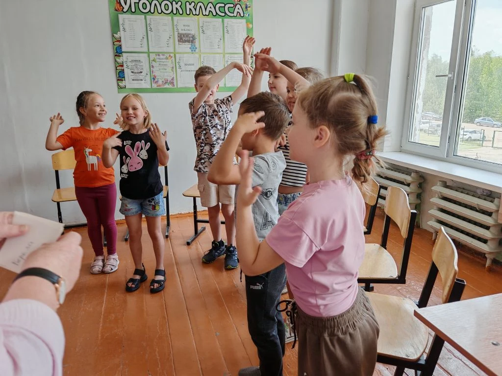 ✨🗓️ 4 июня — День творчества и дружбы в нашем лагере! 🎨🤝

Сегодня к нам в гости заглянули замечат