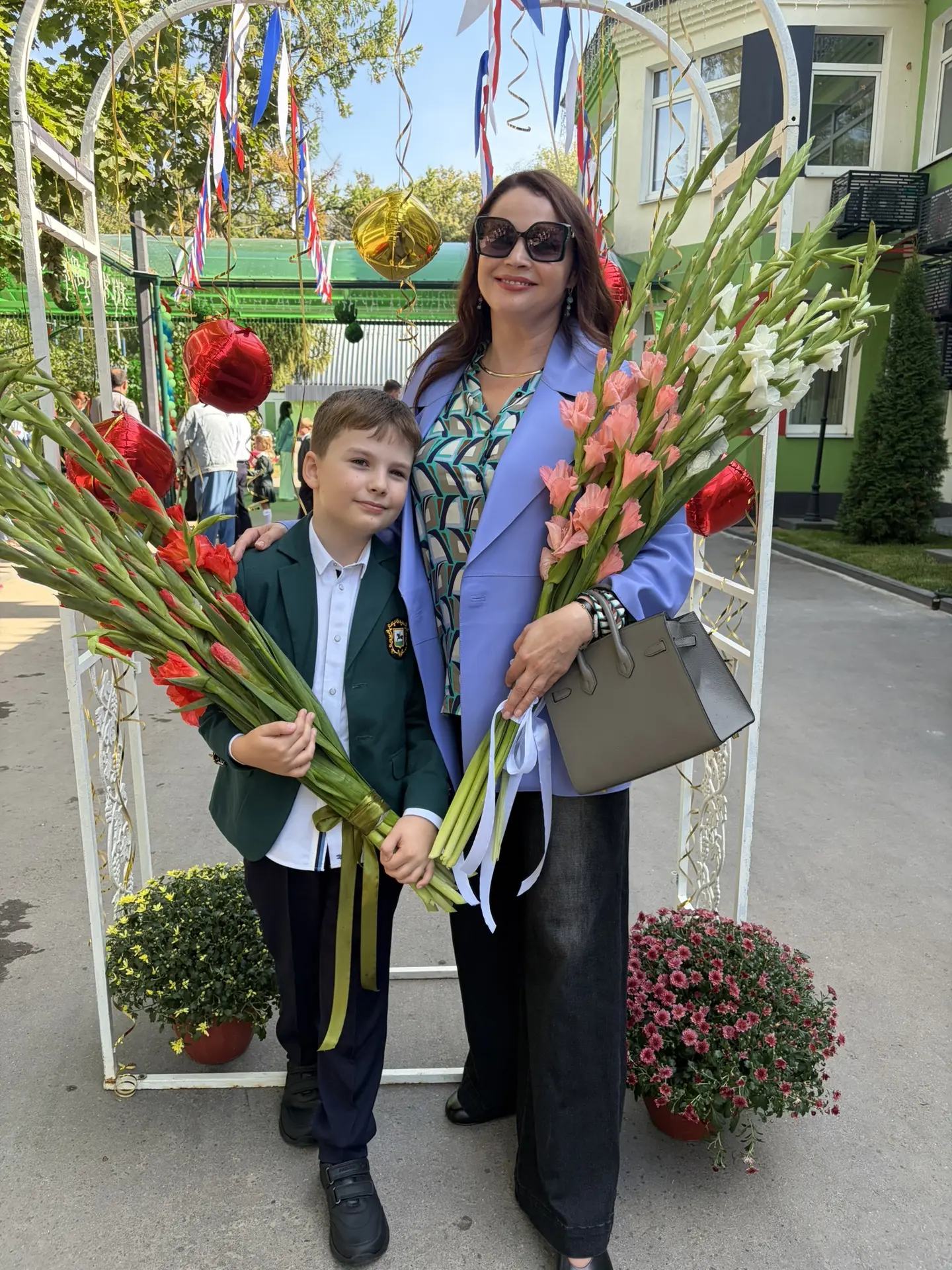 Первый раз во второй класс!📚✏️🍁💚⁣⁣⠀