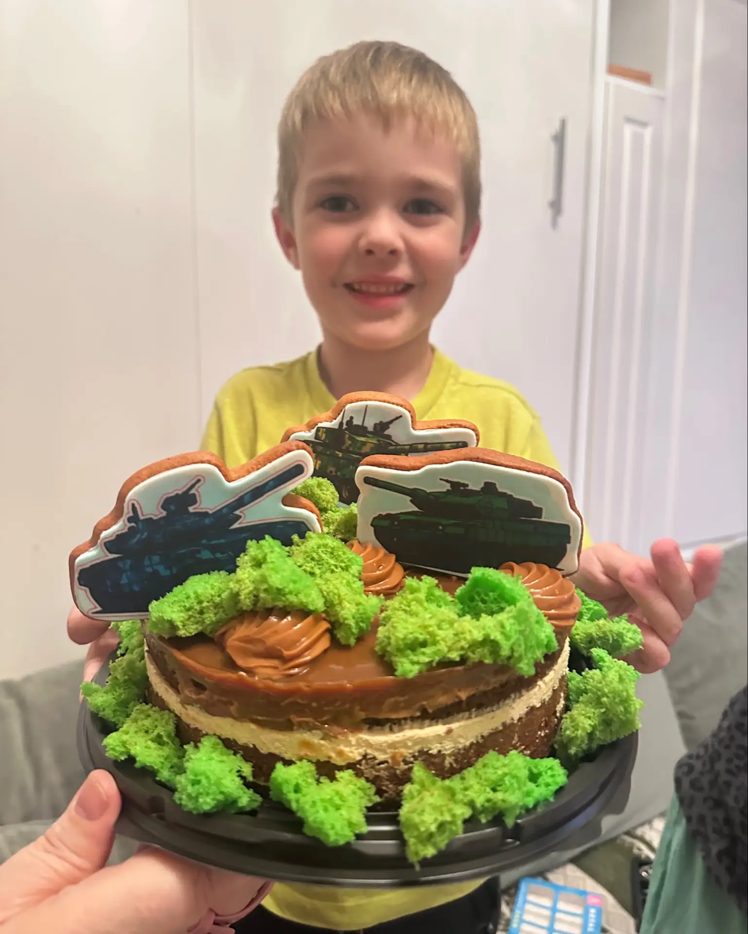 Наш младший сын сегодня именинник🥳