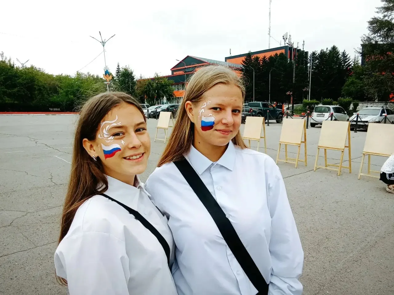 💥 Сегодня наши девятиклассники стали частью большого праздника! На площади им. Ленина ...