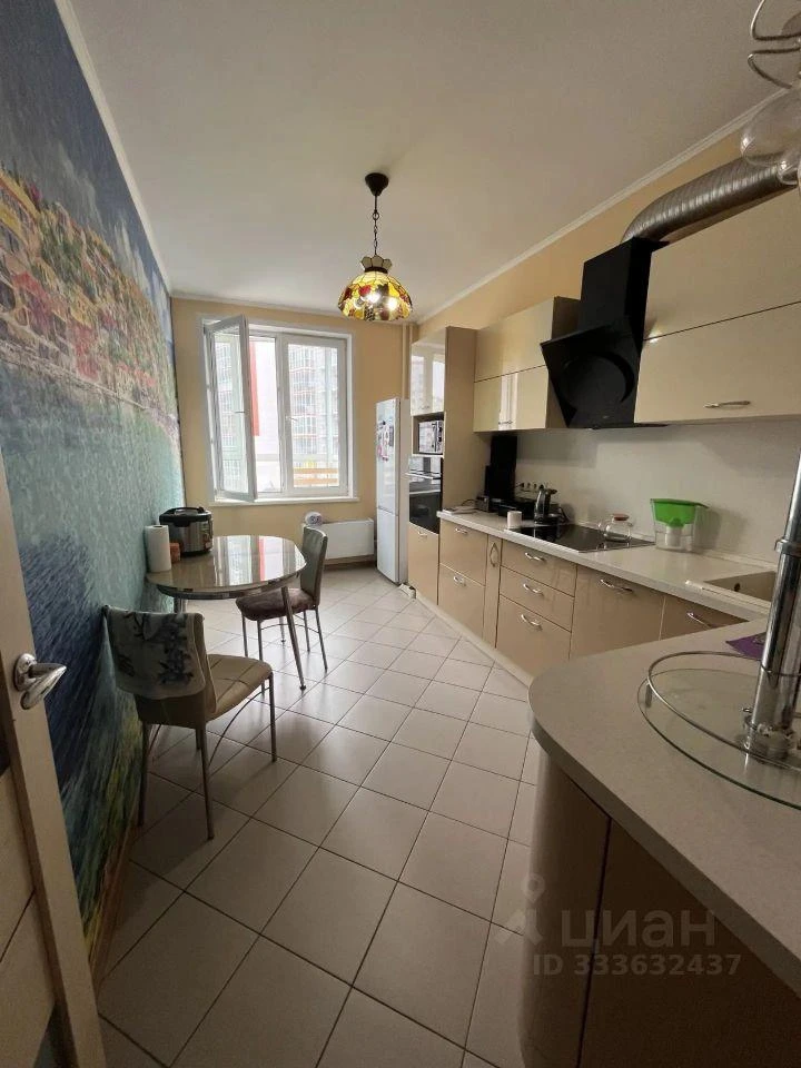Сдам без посредников: 2-комнатная квартира, 68м²