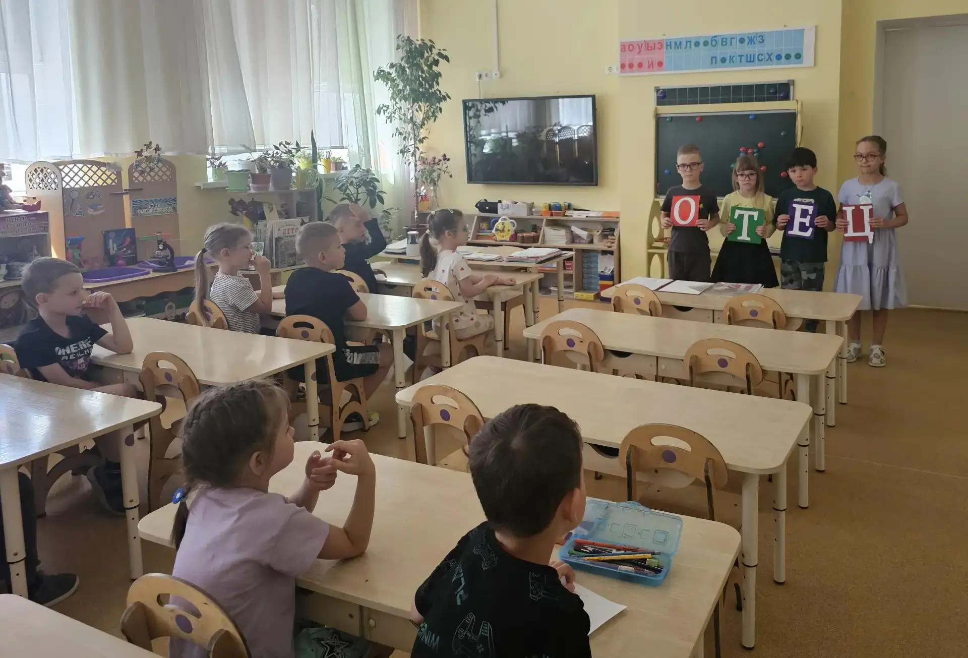 Признание папе: твоя спина – наша стена! ❤ 

Сильный, добрый, храбрый, умный, любимый – это главные 