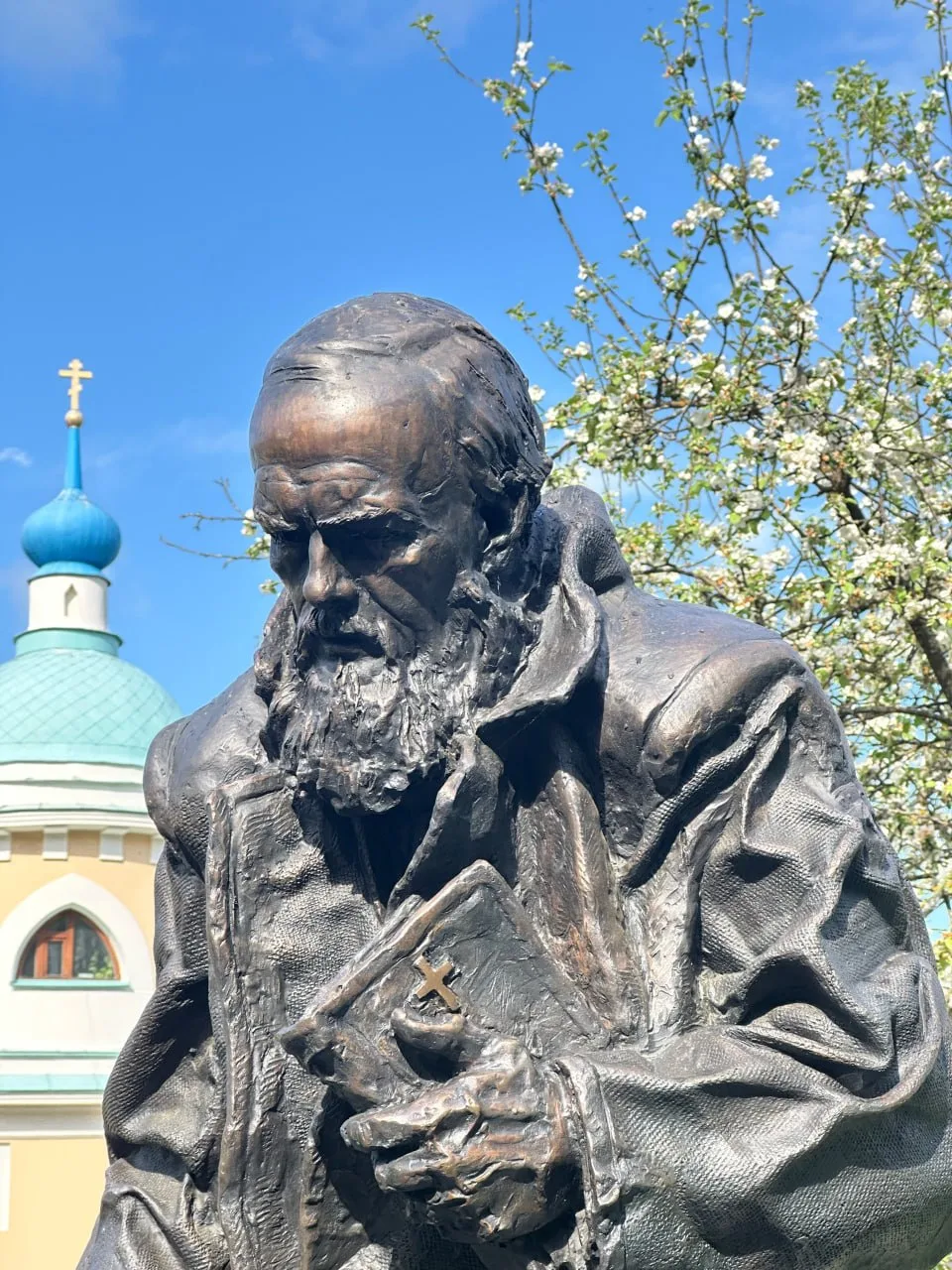 Я — дитя века, дитя неверия и сомнения до сих пор и даже (я знаю это) до гробовой крышк...