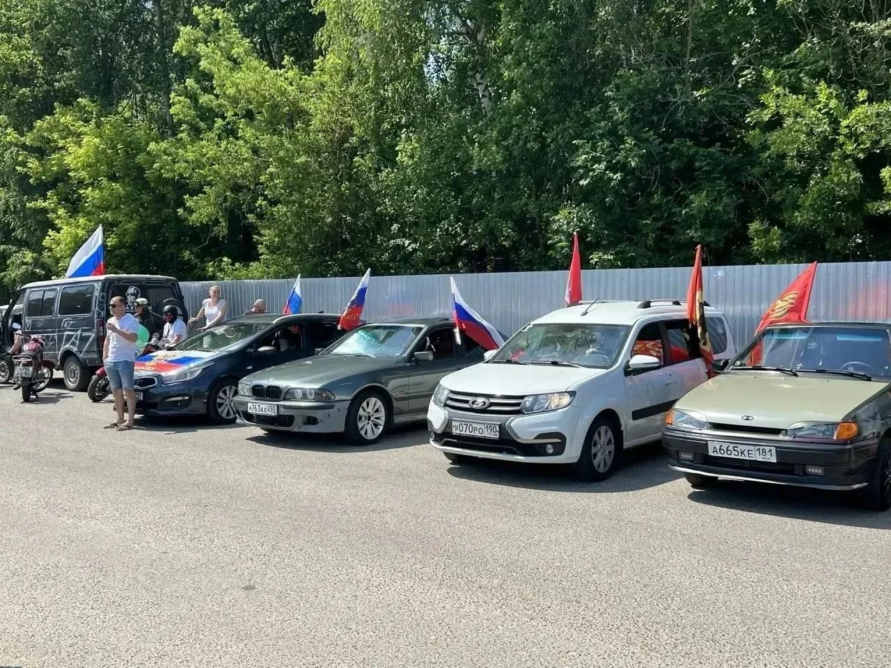 В Ступино состоялся автомотопробег в честь Дня России

В заезде приняли участие члены ступинского вн