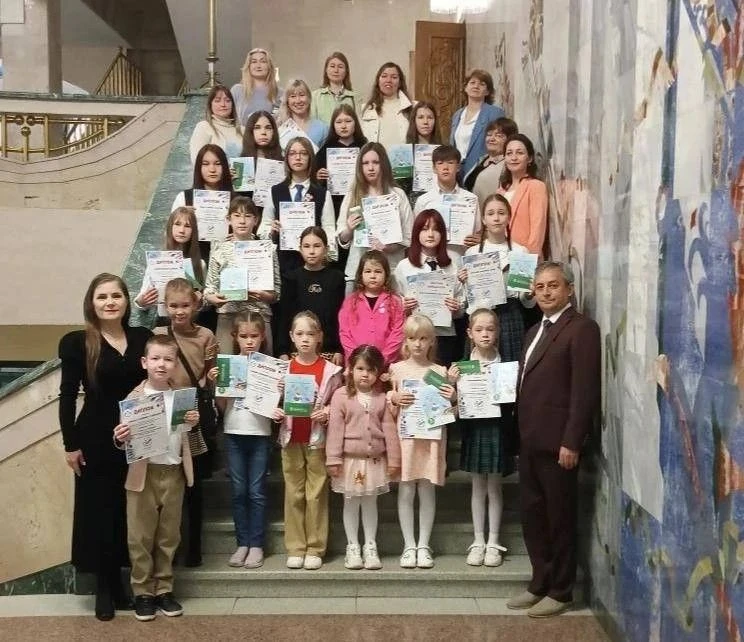 5 июня в Уфимском государственном татарском театре «Нур» состоялась торжественная церемония награжде