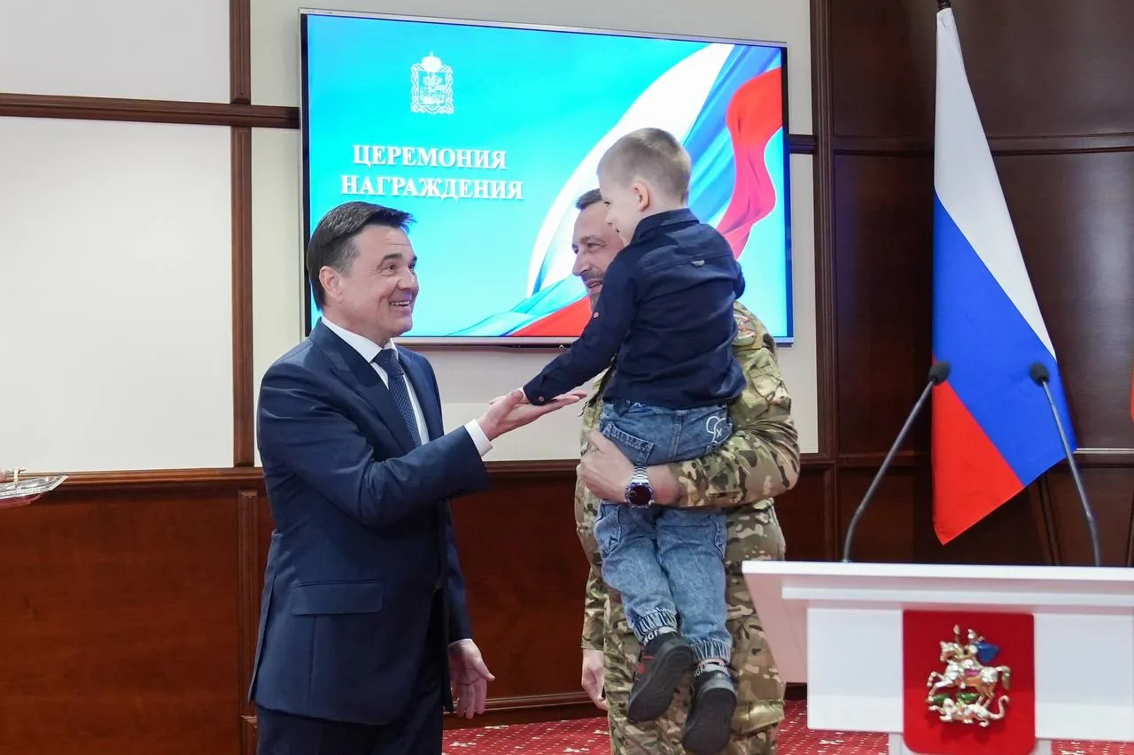 🎖Вручил государственные награды бойцам легендарного подразделения БАРС — медали «За отвагу», «За хра