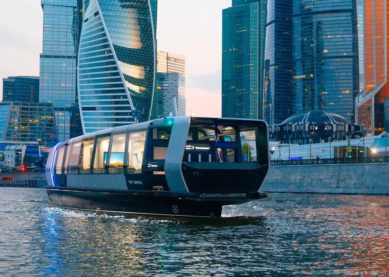 ⛴️ В Москве введут скидку 50% на проезд по регулярным речным маршрутам, сообщил заммэра Максим Ликсу