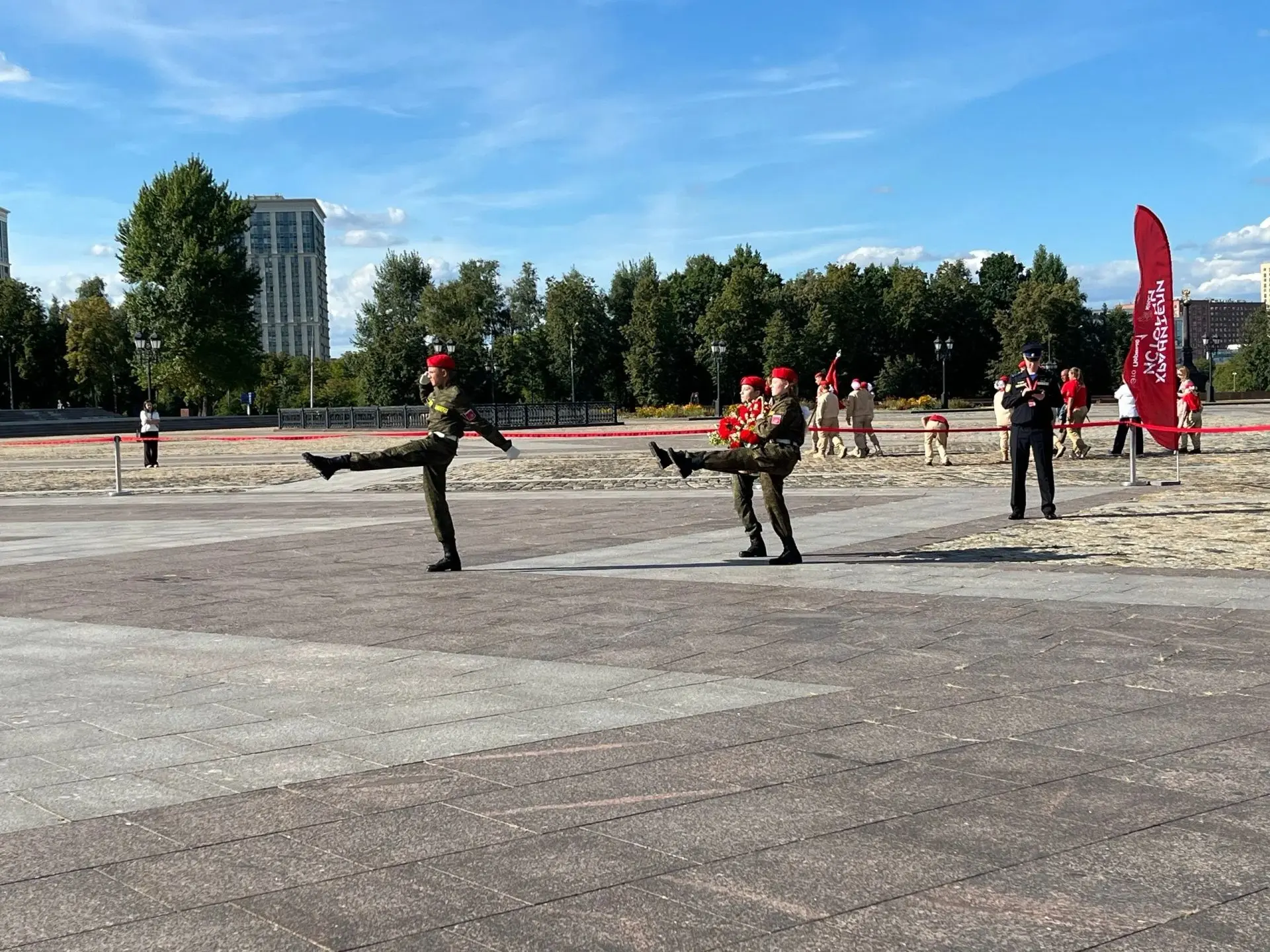 🔥⭐ "Церемониальная подготовка" - заступление на пост и возложение корзины - одно из са...