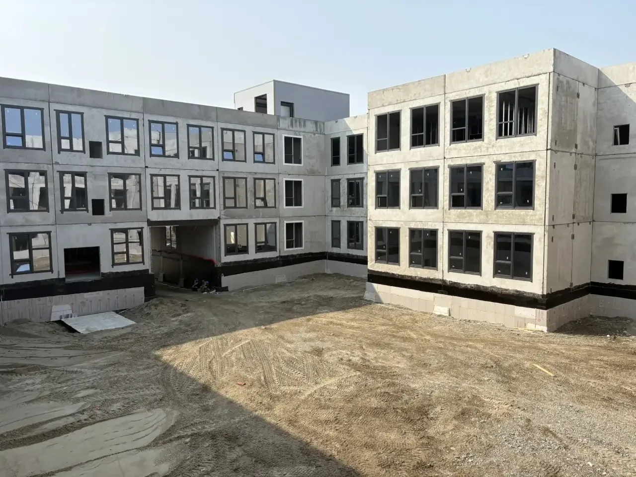 🏫 Новую школу на 825 мест в Ленинском районе Новосибирска планируют построить до конца этого года 
