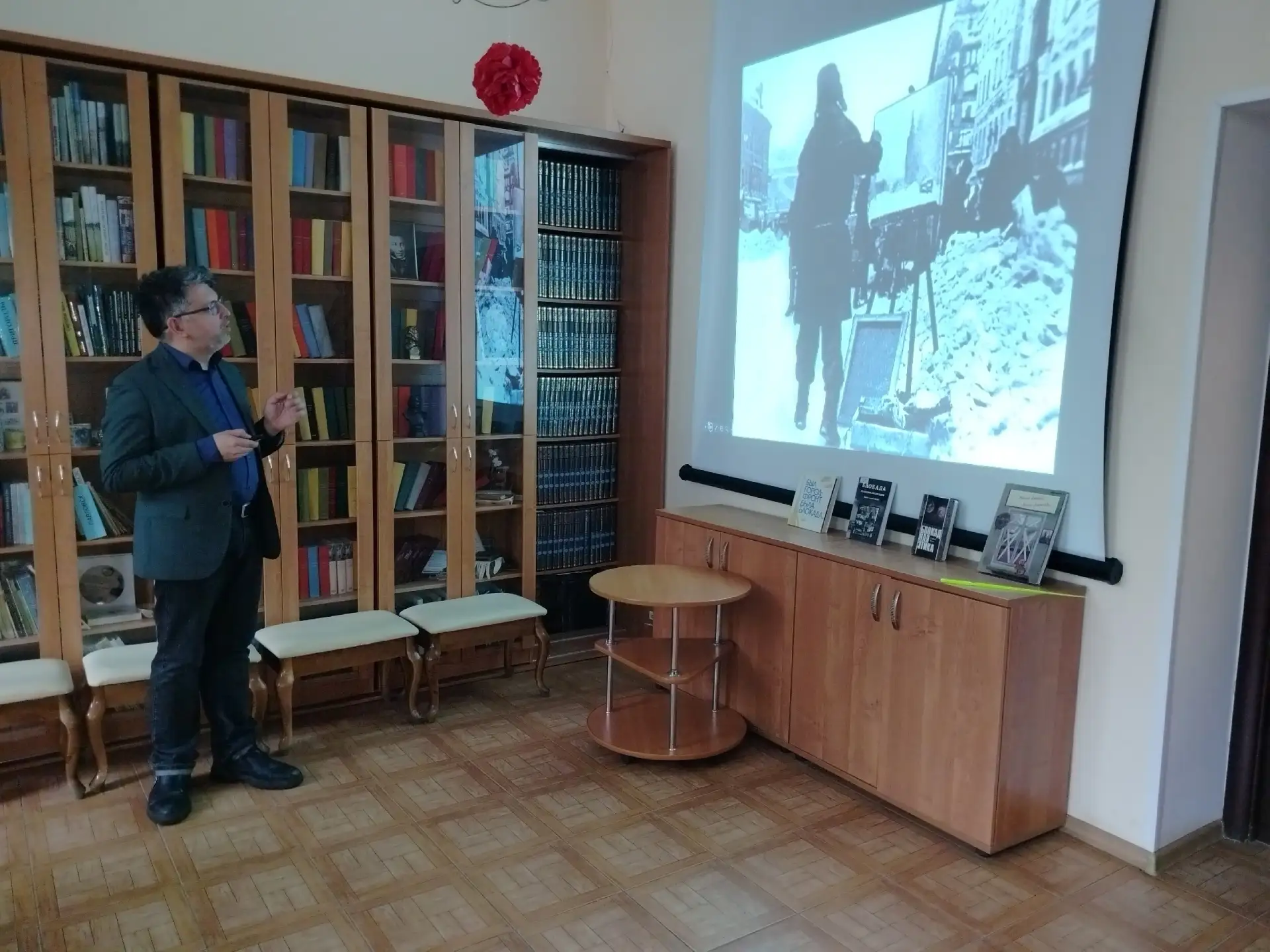 В рамках празднования Международного дня музеев группа с площадки Руставели вместе с мастером произв