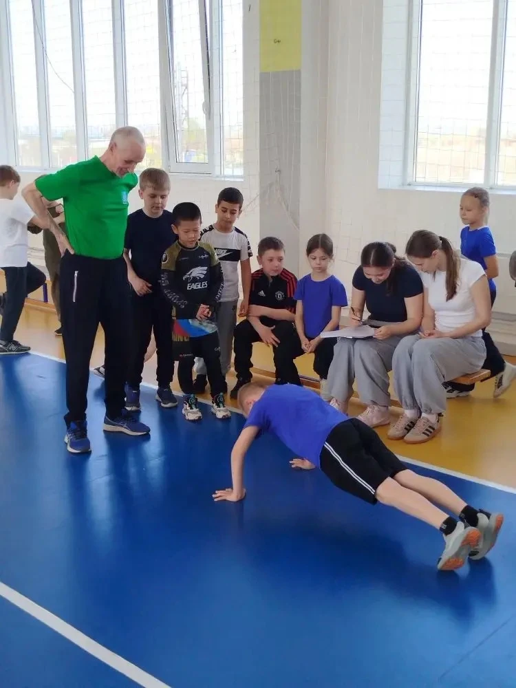 🏆 День Победы с крепким здоровьем: как наша школа отметила праздник через ГТО  🎗️В преддверии Дня По