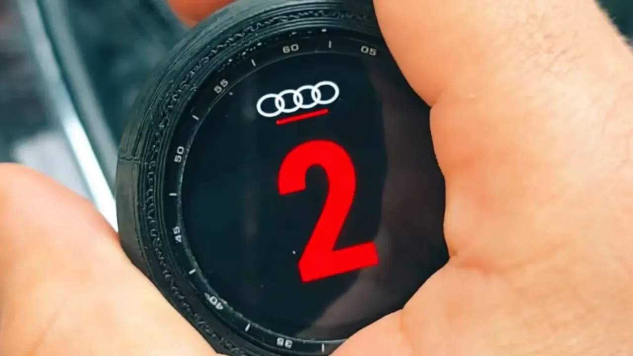 Владелец старенькой Audi A4 превратил ручку КПП в «умный» гаджет