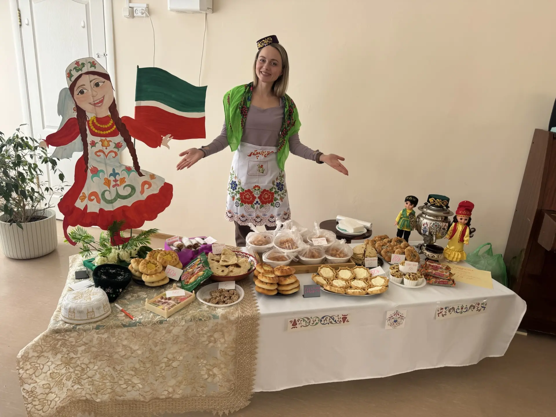 13 мая в нашем детском саду прошло яркое, вкусное, колоритное мероприятие - ярмарка-фес...