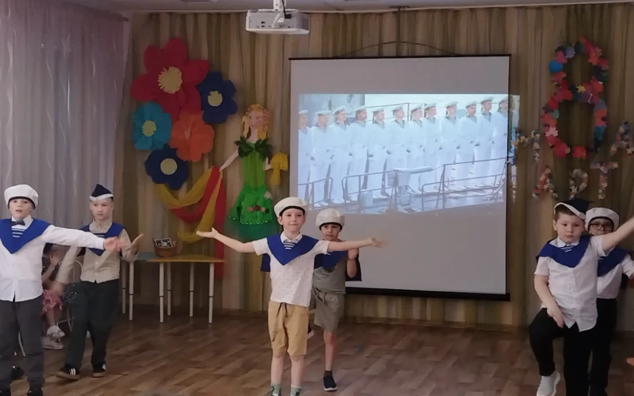 🌸 В марте есть такой денек, с цифрой будто кренделек... Кажется, что снежная и морозная зима никак н