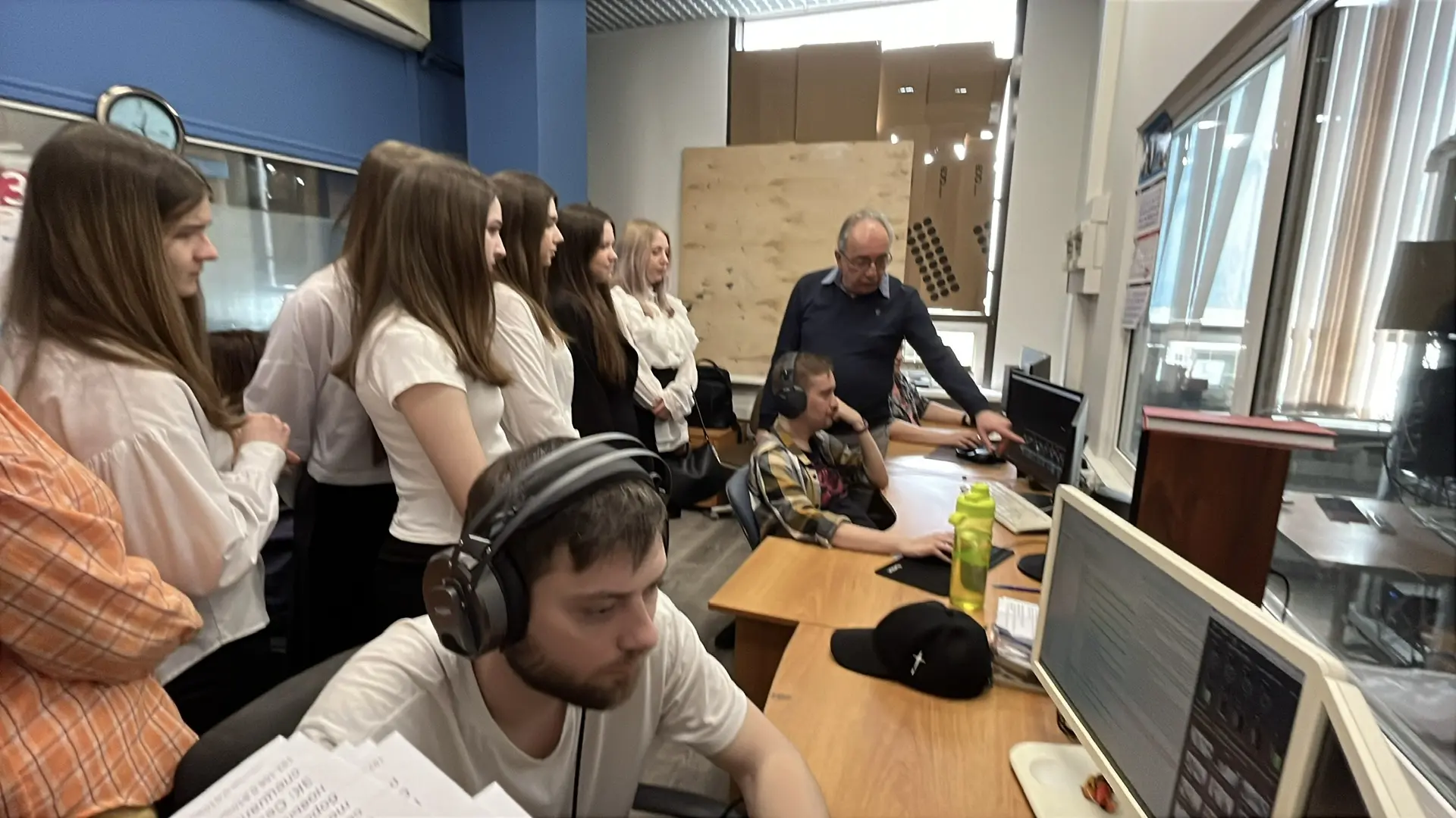 📸 Экскурсия в студию МТВ: мир телевидения изнутри!  31 марта для активистов школьных медиацентров МО