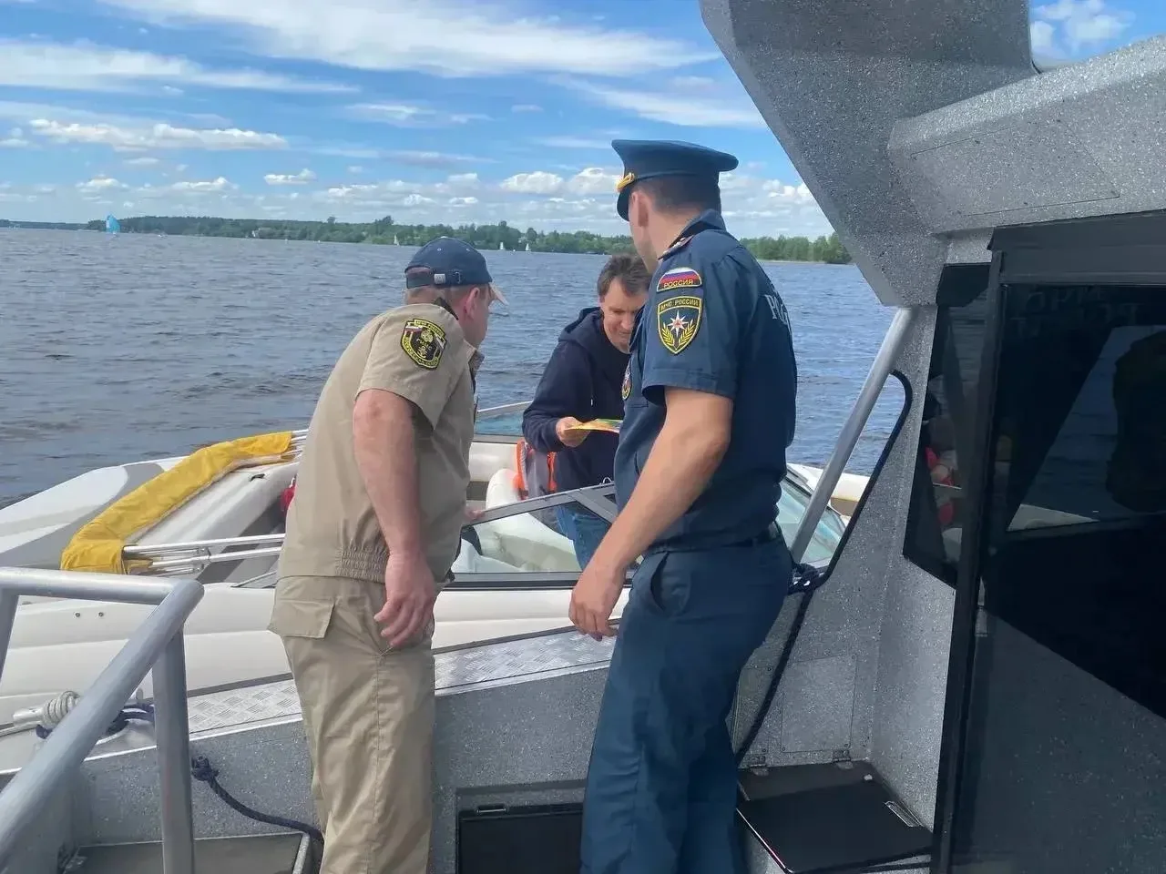 🚨 Межведомственные рейды в Мытищах: безопасность превыше всего  В городском округе Мытищи усилена ра