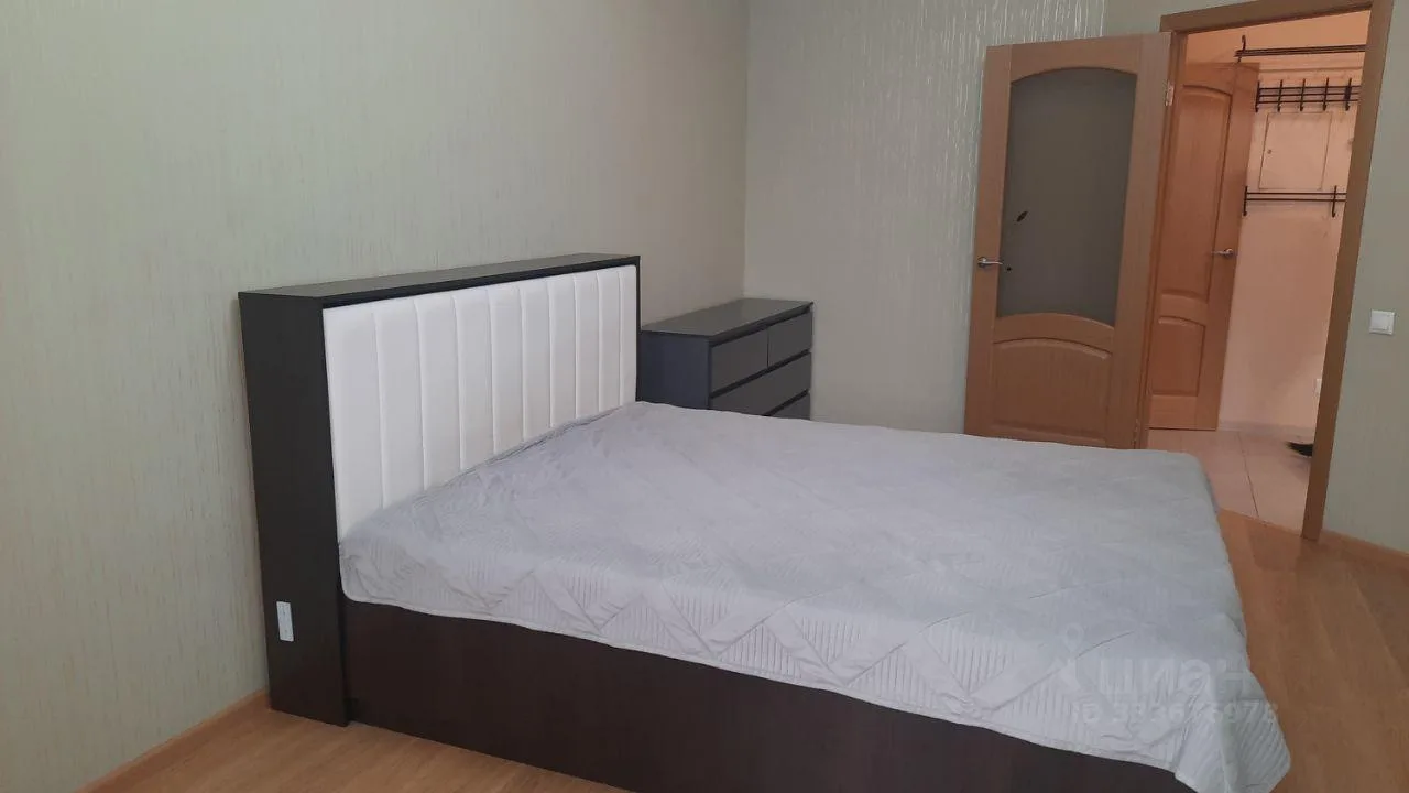 Сдам без посредников: 1-комнатная квартира, 43м²