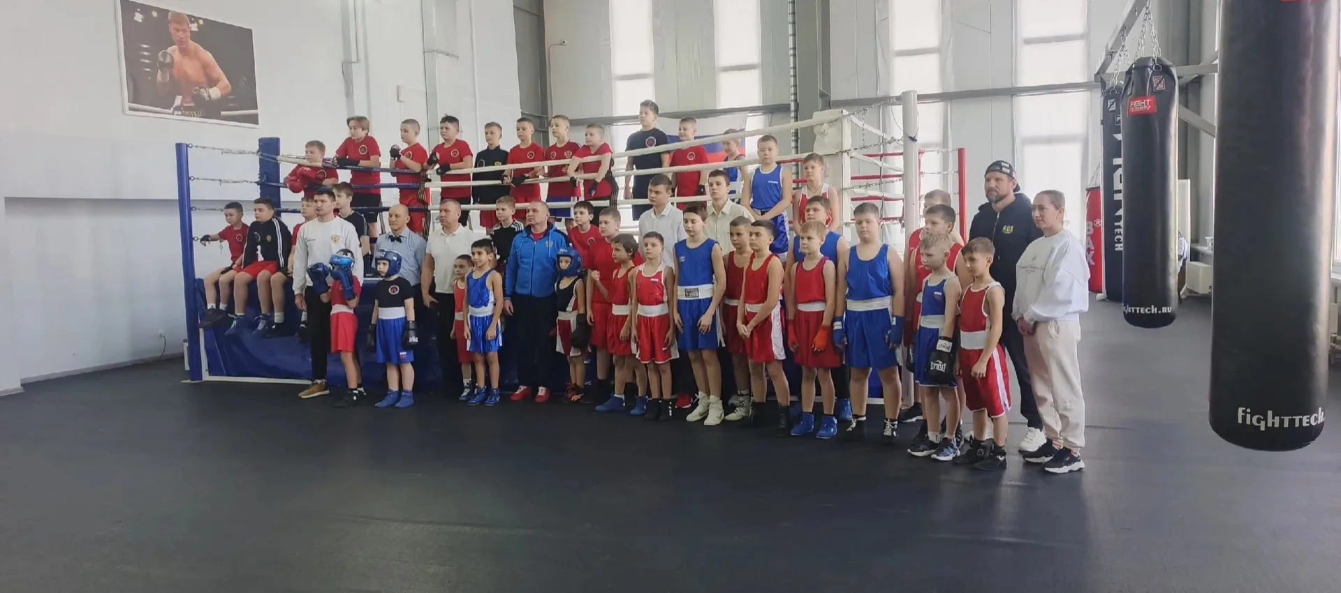 Воспитанники отделения БОКС под руководством тренера-преподавателя Колосовой Аллы Леони...