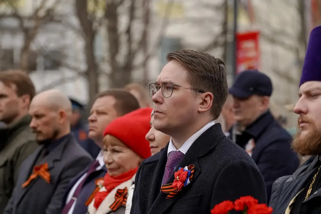 9 Мая — день памяти, благодарности и гордости за нашу историю. Вместе с жителями, ветер...