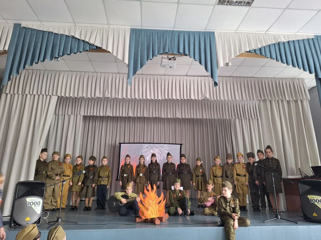 29  и 30 апреля в нашей школе прошёл школьный конкурс военно-патриотической  песни «К п...
