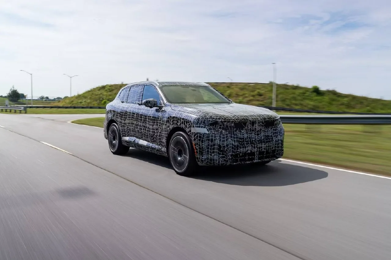 BMW раскрыла подробности о новом поколении X5

Кроссовер получит пять вариантов силовых установок: б
