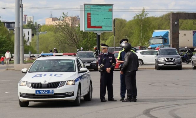 Массовые проверки на трезвость проходят в Петрозаводске.