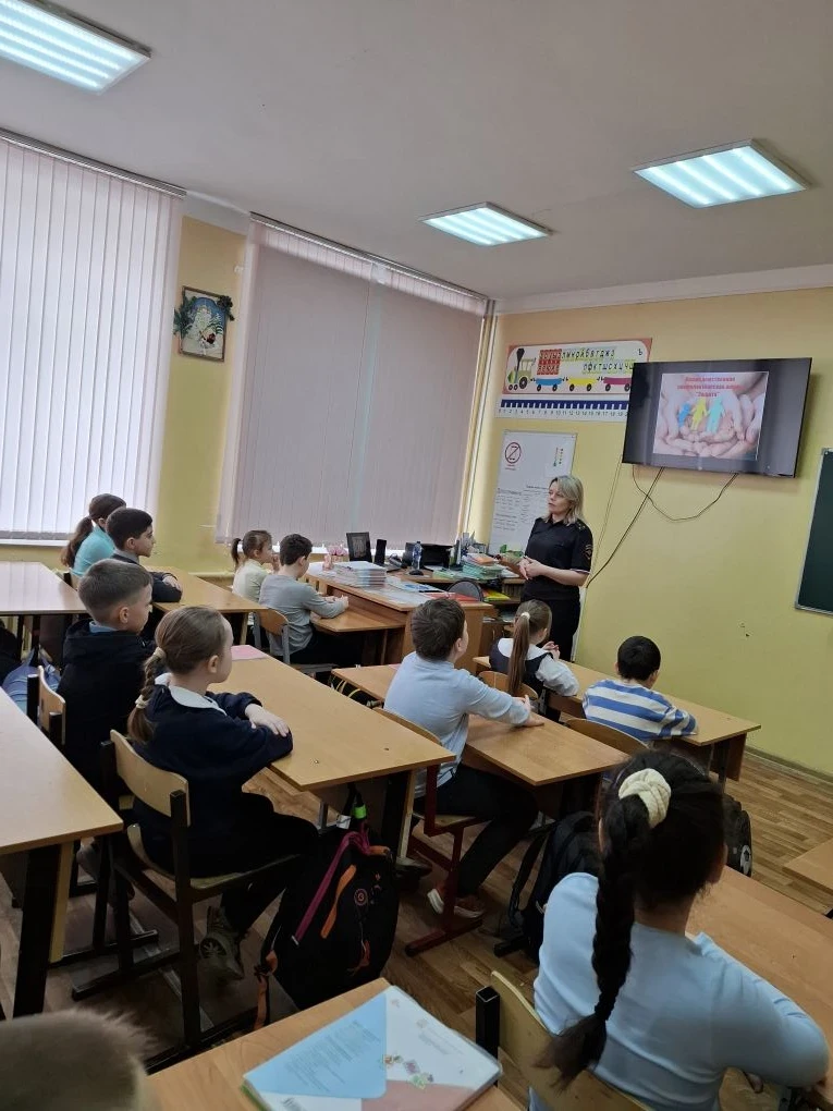 Знание законов и соблюдение  правил – залог безопасного будущего.  В  нашей школе прошли профилактич