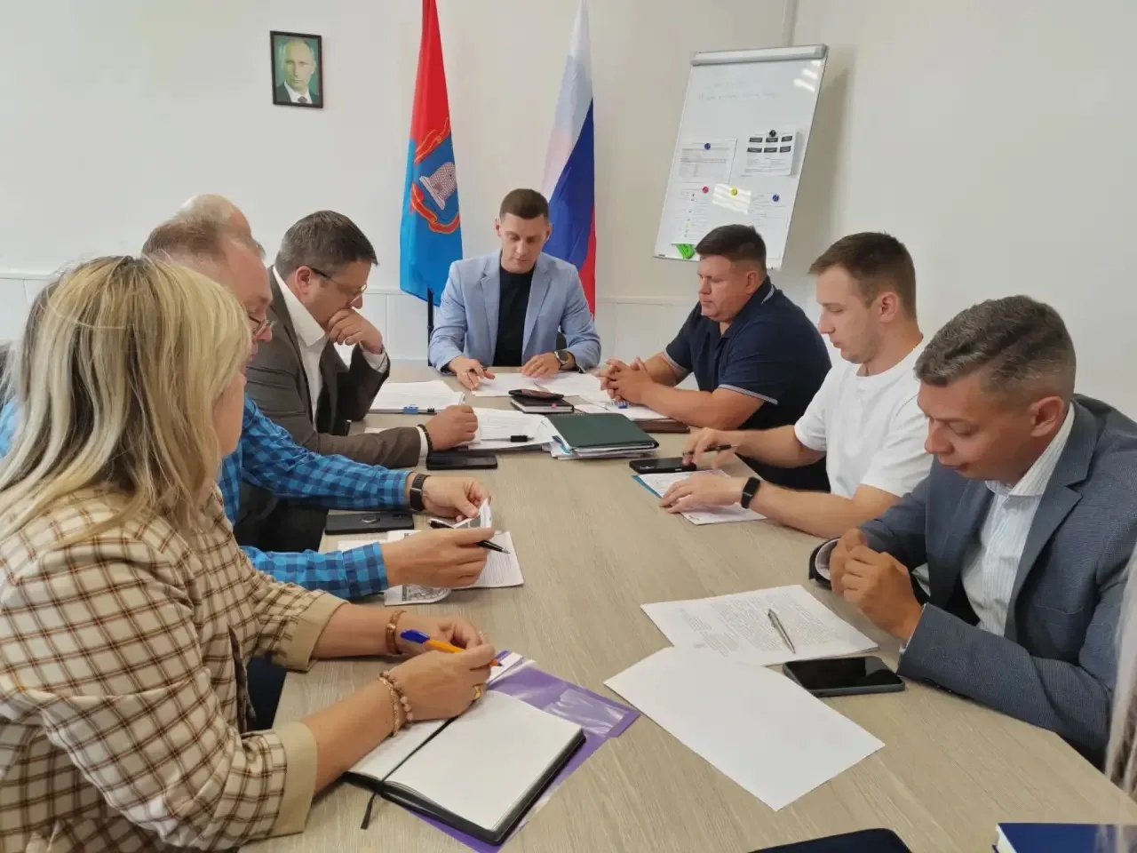 Состоялось рабочее совещание под председательством министра экономической и инвестицион...