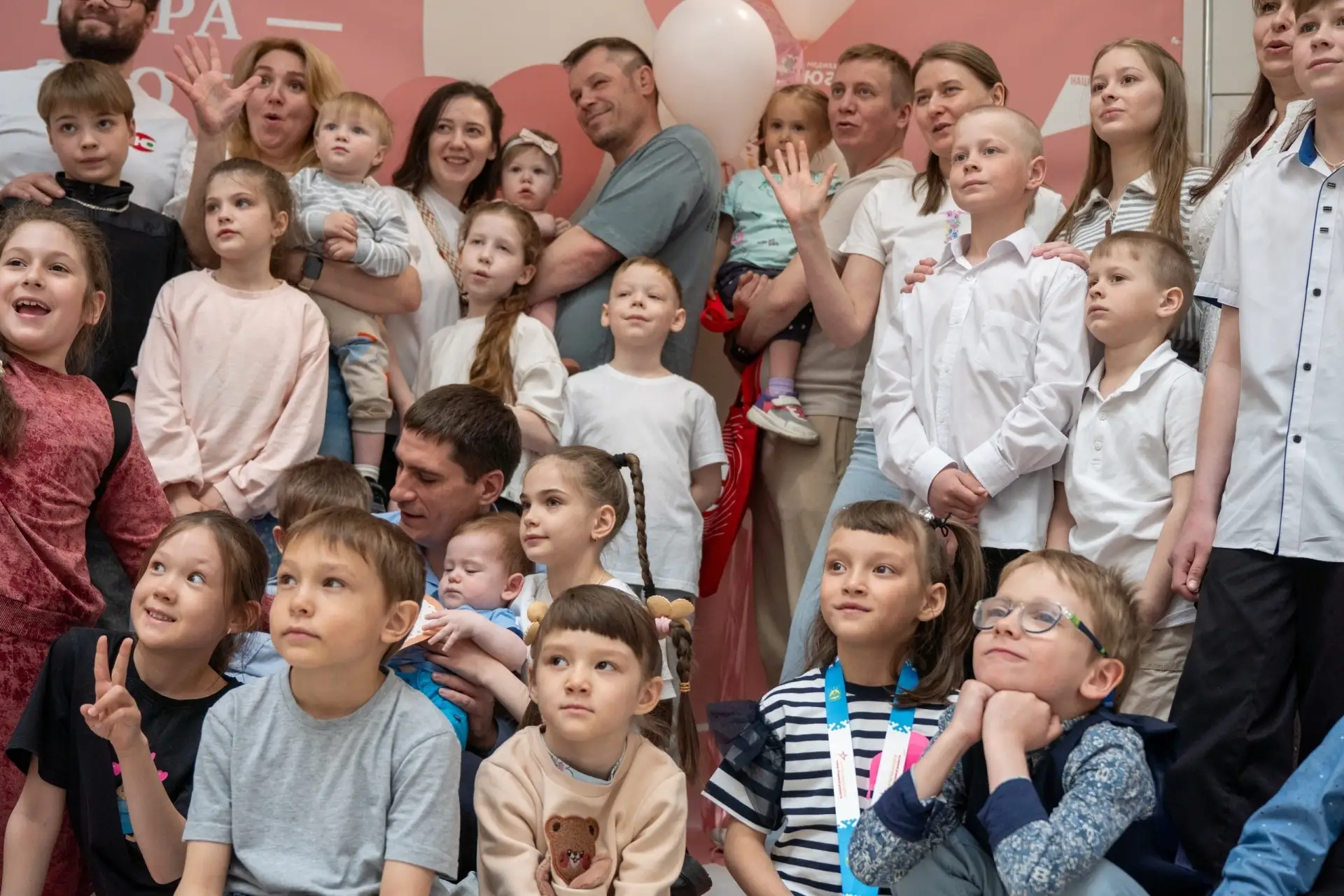 ❤ Откуда берется любовь в Югре  Кто-то встретил свою половинку в сельском клубе и почувствовал это м