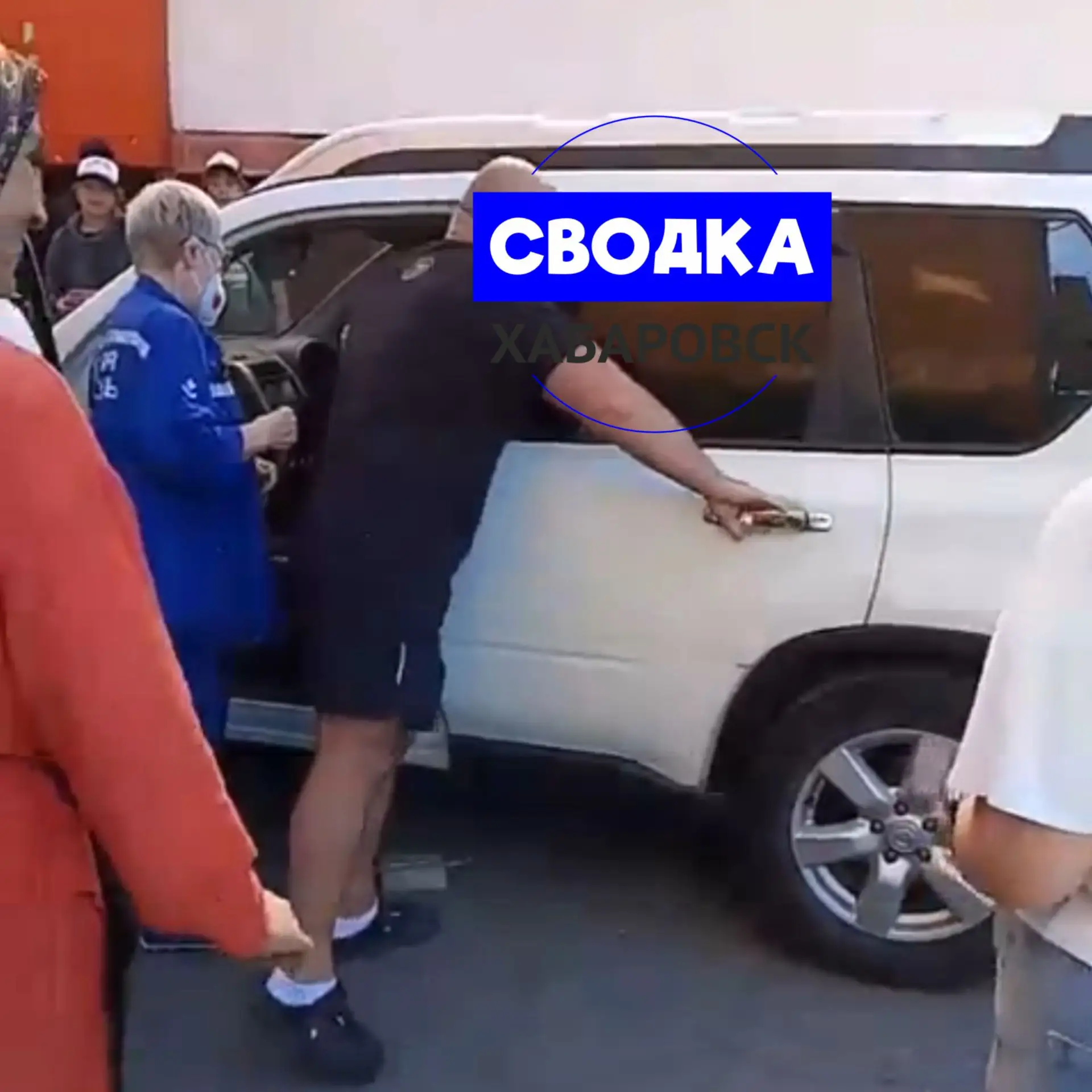 Хабаровские полицейские устанавливают обстоятельства инцидента с оставлением пятимесячн...