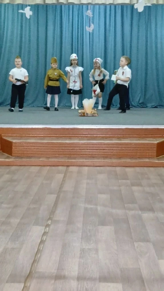 В подготовительной группе Ягодки прошёл праздничный концерт посвящённый Дню Победы. Реб...