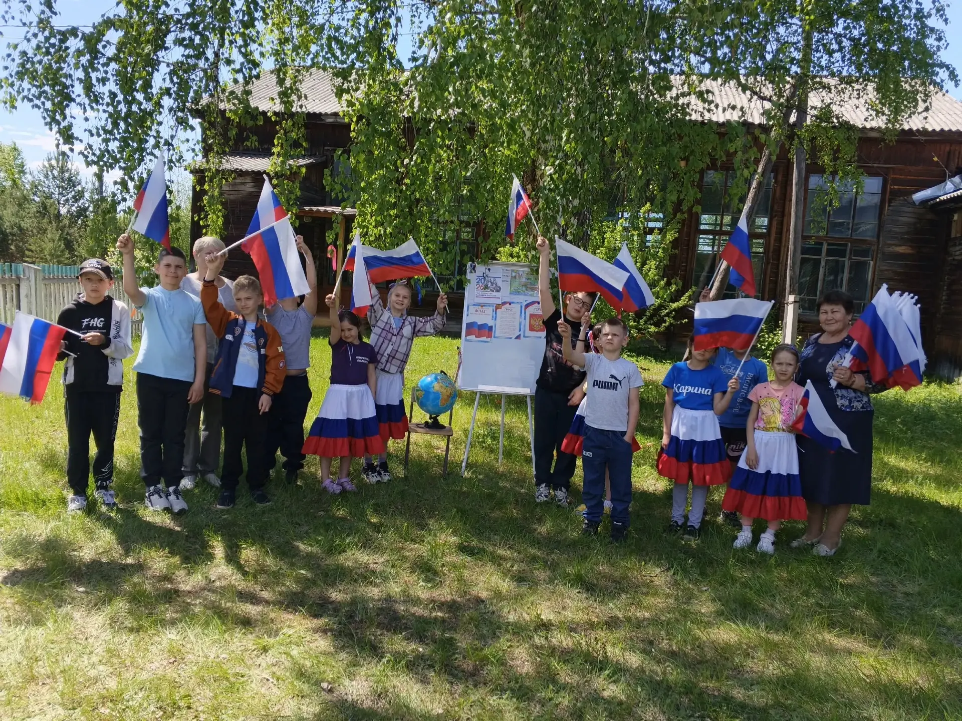 Мы  хотим поделиться с вами самыми яркими моментами фоточеленжа "Мы-Россия"!
Посмотрите, какие краси